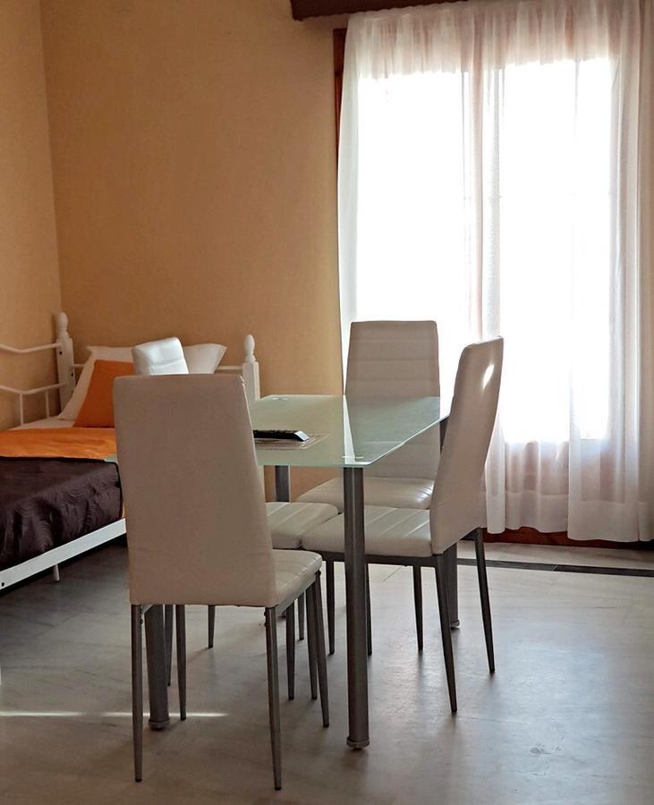מאראת'וקאמפוס Hotel Mando מראה חיצוני תמונה